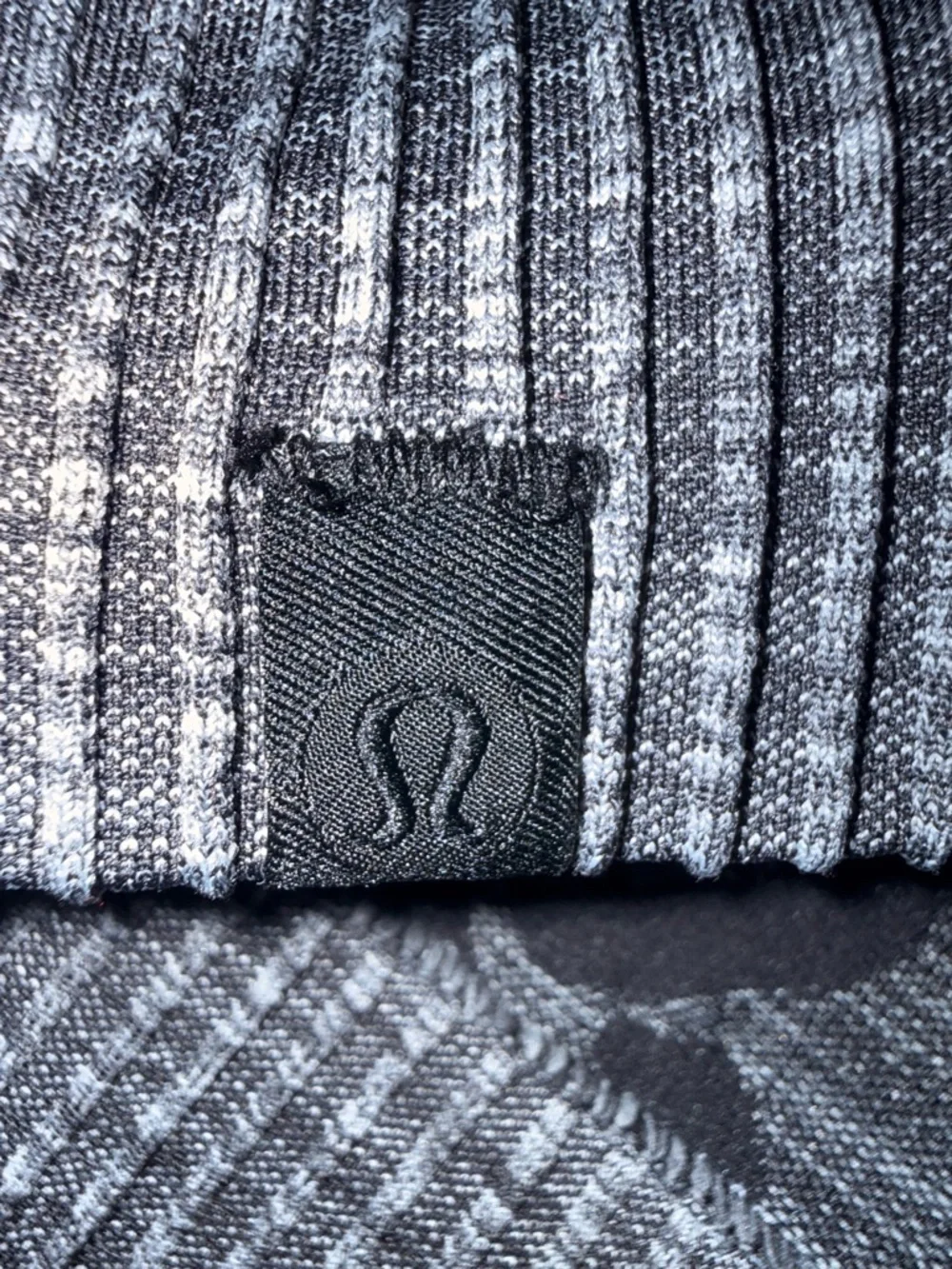lululemon athletica Gray Patterned Long Sleeve Top - Picture 4 of 4